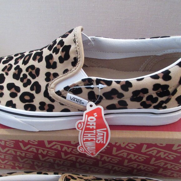 NWT Vans Classic Slip-On Leopard/True White Size 9 - Picture 2 of 14